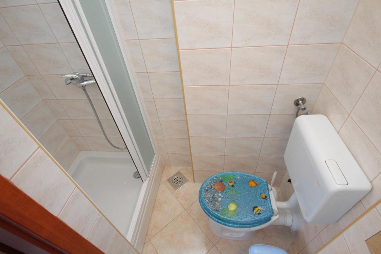 Apartments And Rooms With Parking Space Njivice, Krk - 5458 Ngoại thất bức ảnh