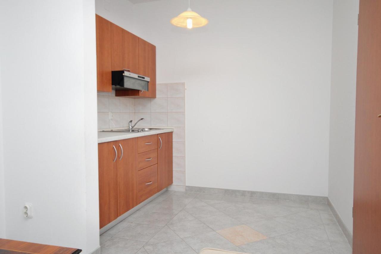 Apartments And Rooms With Parking Space Njivice, Krk - 5458 Ngoại thất bức ảnh