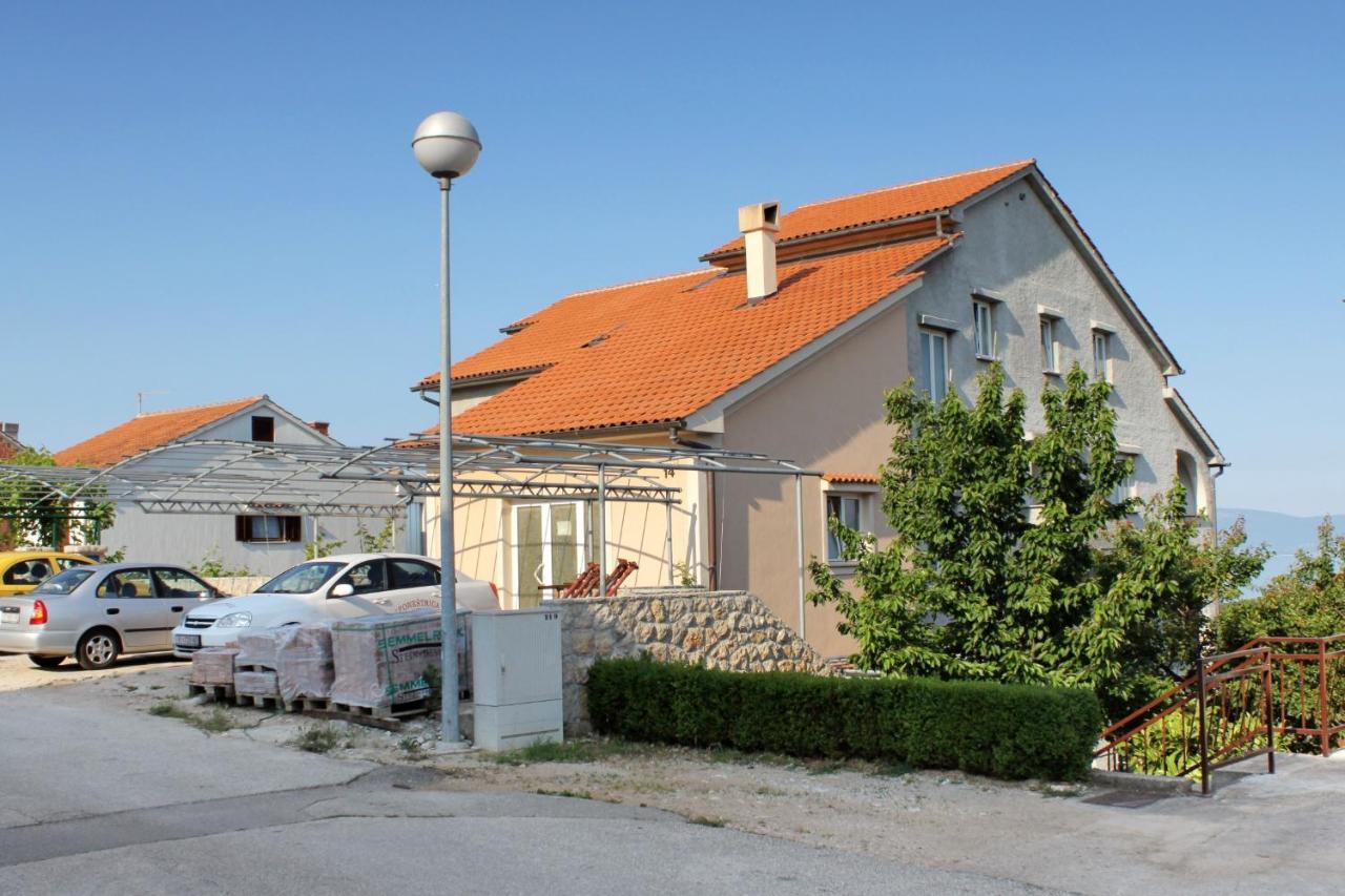 Apartments And Rooms With Parking Space Njivice, Krk - 5458 Ngoại thất bức ảnh